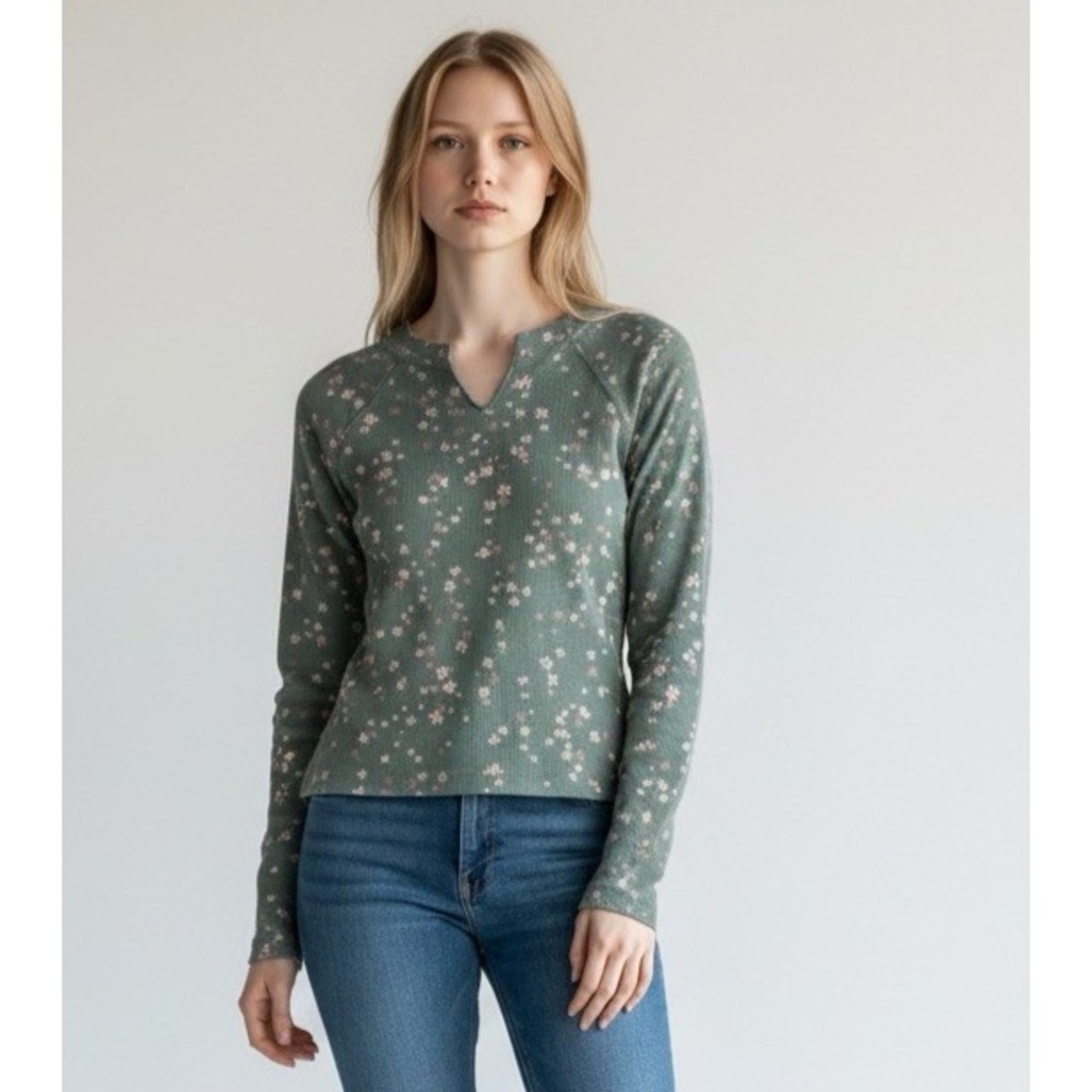 Title Nine Women's S Thermal Waffle Weave LS Top Sage Ditsy Floral EUC